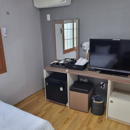 Charlie Hotel Чечжу Екстер'єр фото