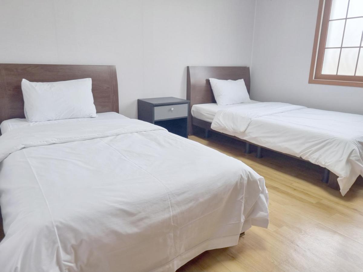 Charlie Hotel Чечжу Екстер'єр фото