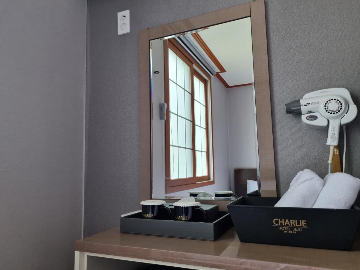 Charlie Hotel Чечжу Екстер'єр фото